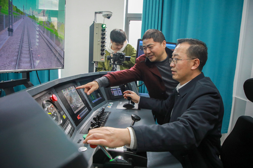 电力机车模拟驾驶综合实训室调研 (2)